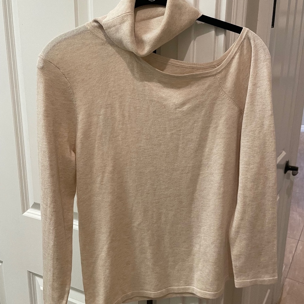 L'AGENCE Nicky Cut Out Turtleneck Sweater in Beige-size medium-NWT!!!